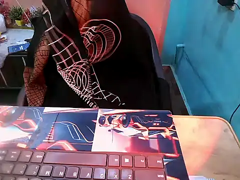 lov_shree_ webcam