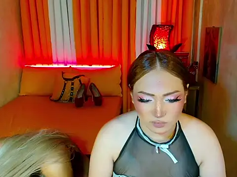 Phenomenal_Shemale webcam
