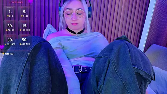 GabyRose9 webcam