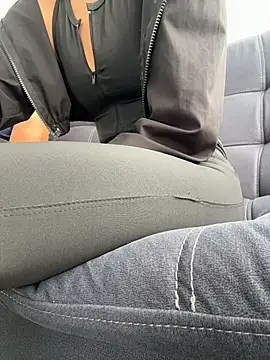 Ema_Rose_ webcam