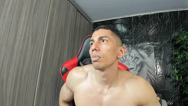Erik_castle webcam