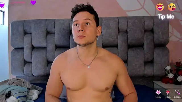 Izui_Pierce webcam