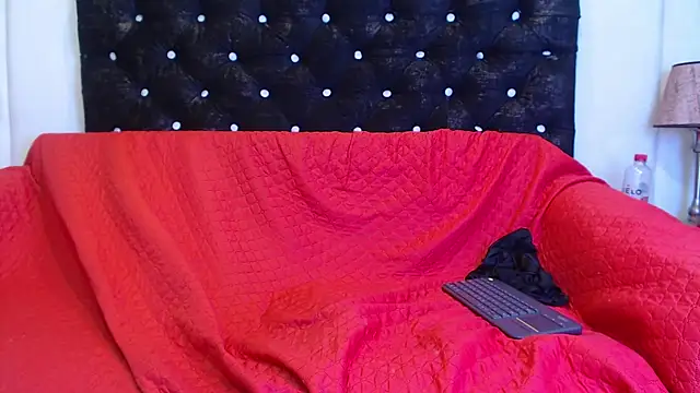 LunaSophiee webcam