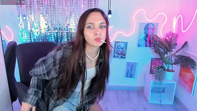 ChloeSunny webcam