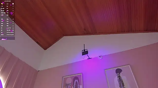 elodie_walker webcam