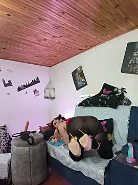 keila_j webcam