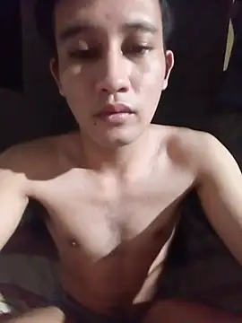 YourAsianSlave webcam