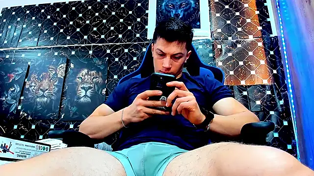 javiersexymann live cam on StripChat