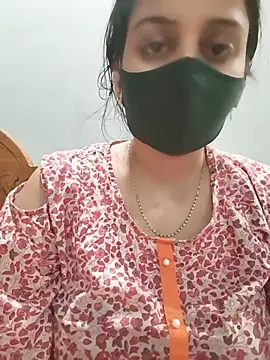 Tamil_shalini live cam on StripChat