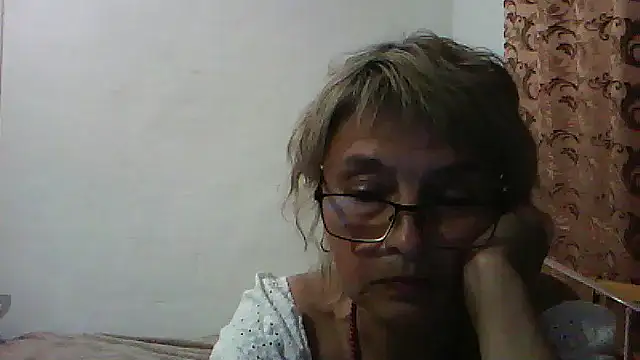 ElizabethGorden live cam on StripChat
