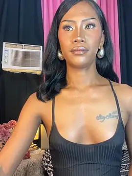 Tarah_victoria_collins live cam on StripChat