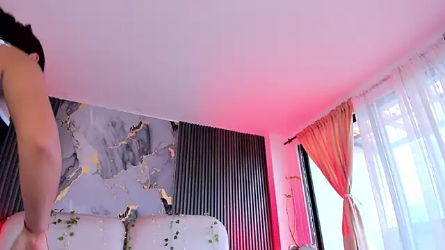 CarolineFyre live cam on StripChat