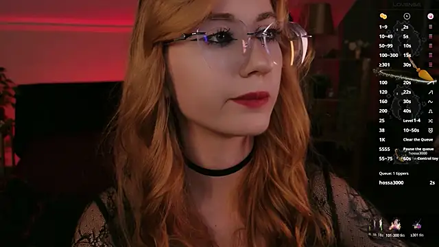 WICKEDEMBER live cam on StripChat