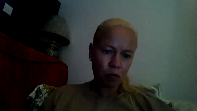 jennyblondeuk webcam