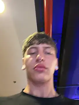 ARON_LUXX