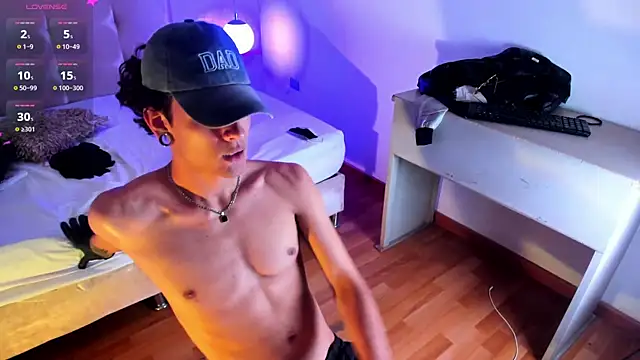 Skinny_Mac webcam