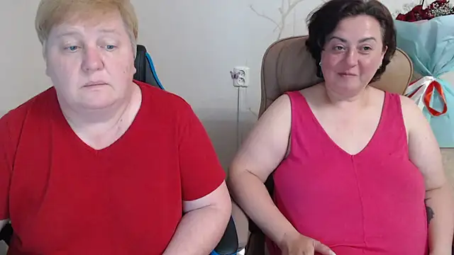 Lindy-Jeanie webcam