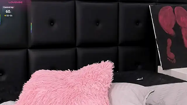 DanellaZambrano webcam