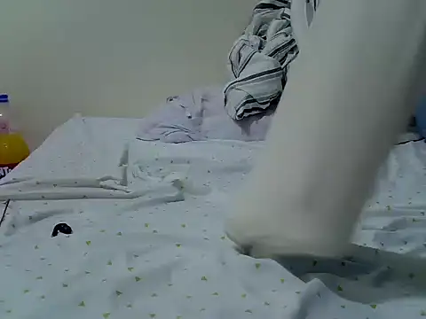 novena_neva webcam