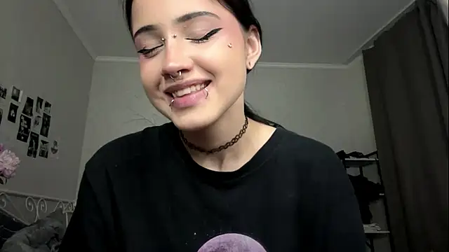 AlidaPensick webcam