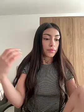 Bonny_Eva live cam on StripChat