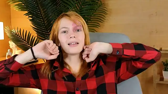 ConstanceDzama webcam