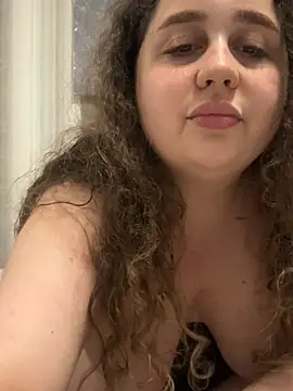 CurlyMaddie