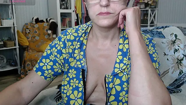 BloomingAllure webcam