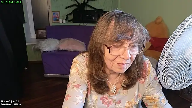 Betty_Brick webcam