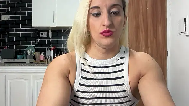MUSCLEANGEL1 webcam
