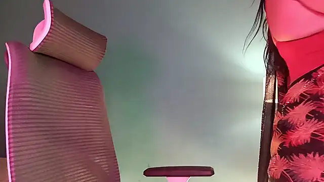 YourDesi_Laila_ webcam