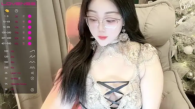 Monica-666888- webcam