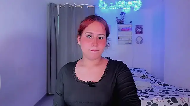 Sofiababyy live cam on StripChat