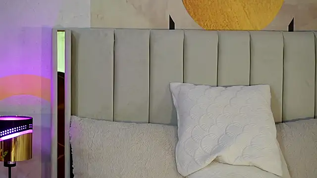 MiaJolie_ webcam