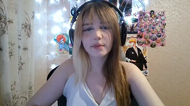 MilaTyan webcam