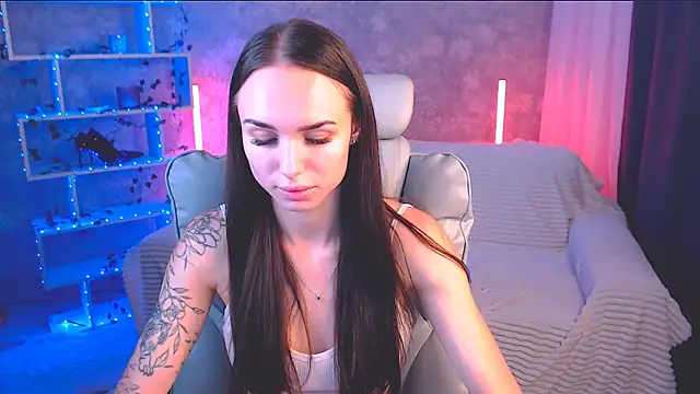 NicoleMerz webcam