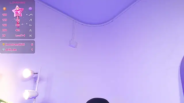 AshleyMonroee__ webcam