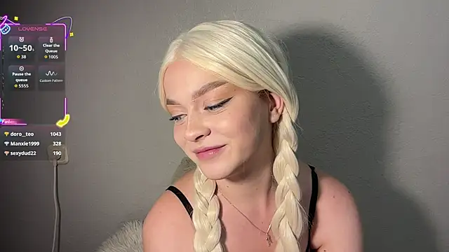 ElsaJeanX webcam