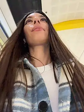 CrystalClean live cam on StripChat
