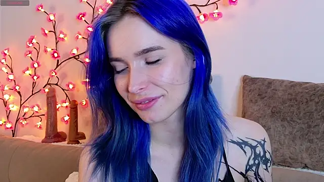 Your-Night-Fury live cam on StripChat