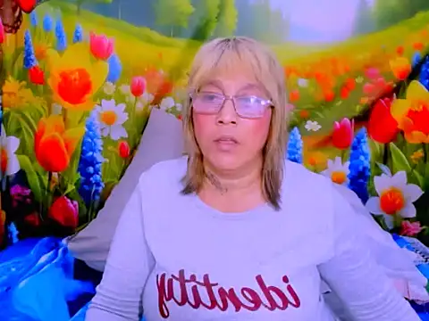 indianroxy webcam