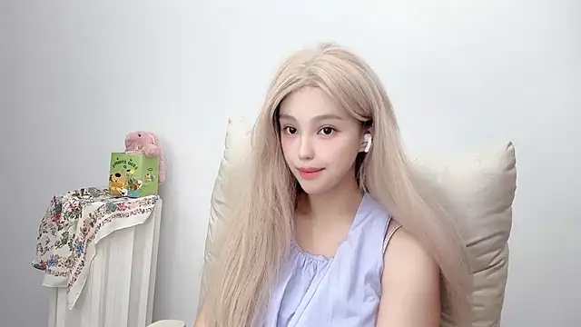 jiangjiang2005 live cam on StripChat