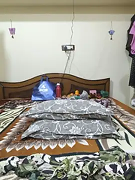 Tamil_Ishu webcam