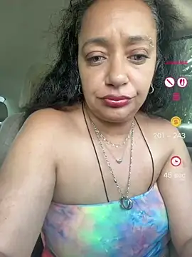 PichyPrettyPussy webcam