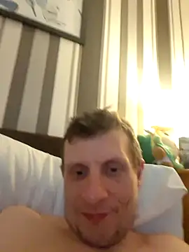 bigdmasked - BigDmasked's free webcam - UK Sex Cams