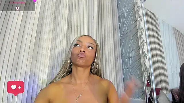 BriannaChelsea webcam