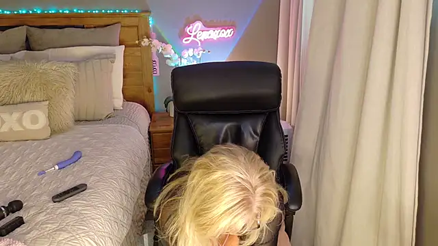 Lenaxox Live Web Cam Show