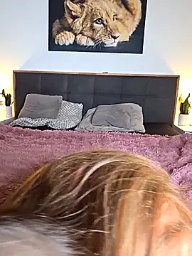 Luna_Lynn webcam