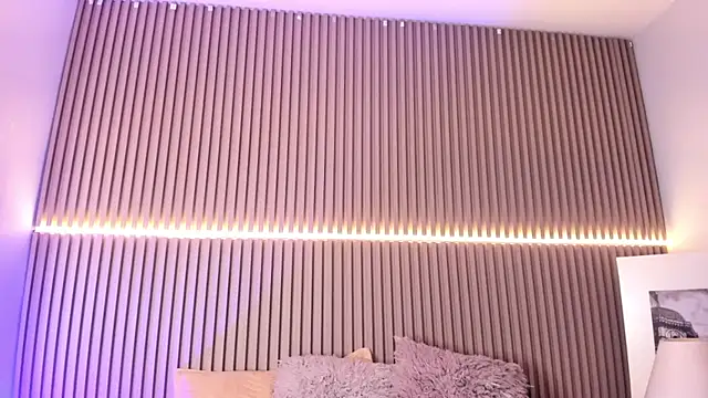 Victoria_Rosee webcam