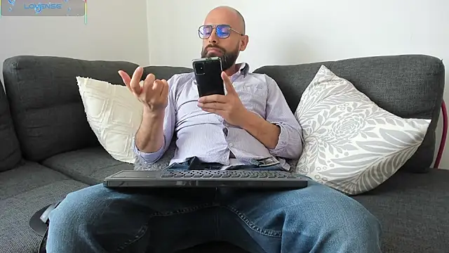 ezequiel_mobland webcam